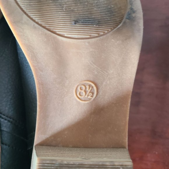 Universal Thread US Women's Size 8.5 Black Ankle Booties Side Split Block Heel - Picture 9 of 11